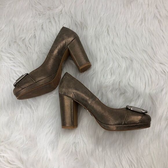 Fossil Metallic Leather Buckle Block Heeled Shoes - Picture 3 of 9